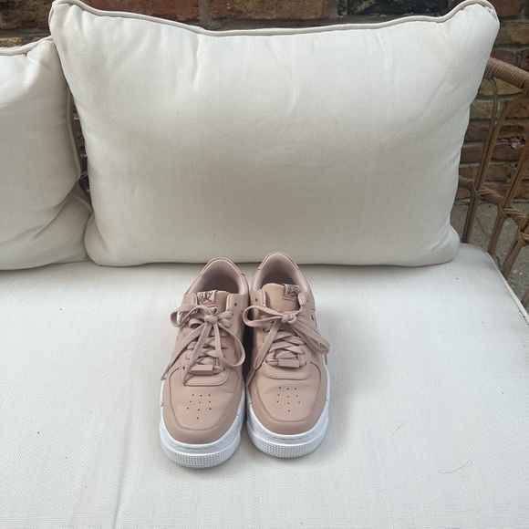 Blush Nike Air Force Ones Size 7 - Picture 2 of 14